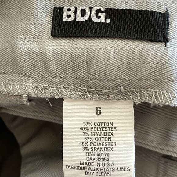 Urban Outfitters BDG Gray Herringbone Capris Sz 6 - Picture 3 of 15